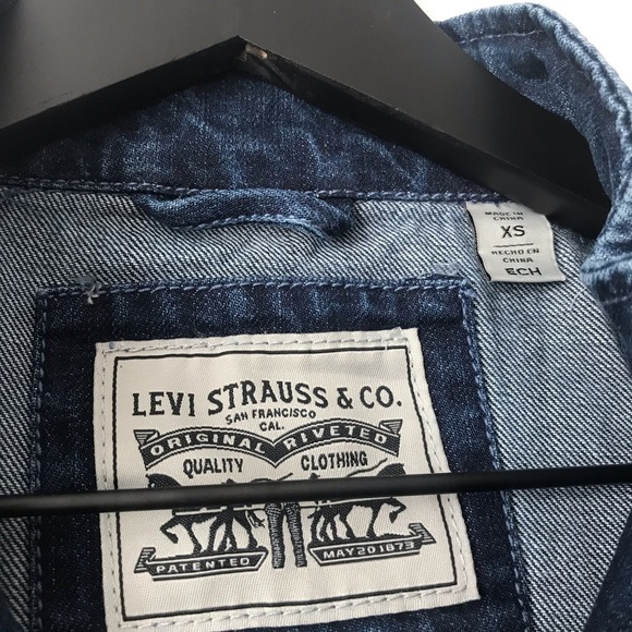 New! Levi’s Coaches Tracker Cropped Bomber Denim Jean Biker Moto Jean Jacket - Picture 13 of 16